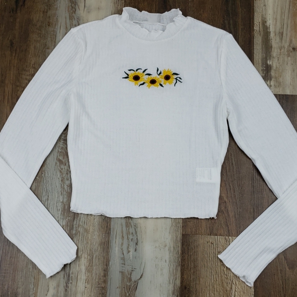 Adorable Sunflower Scalloped Neck Ribbed Sweater L